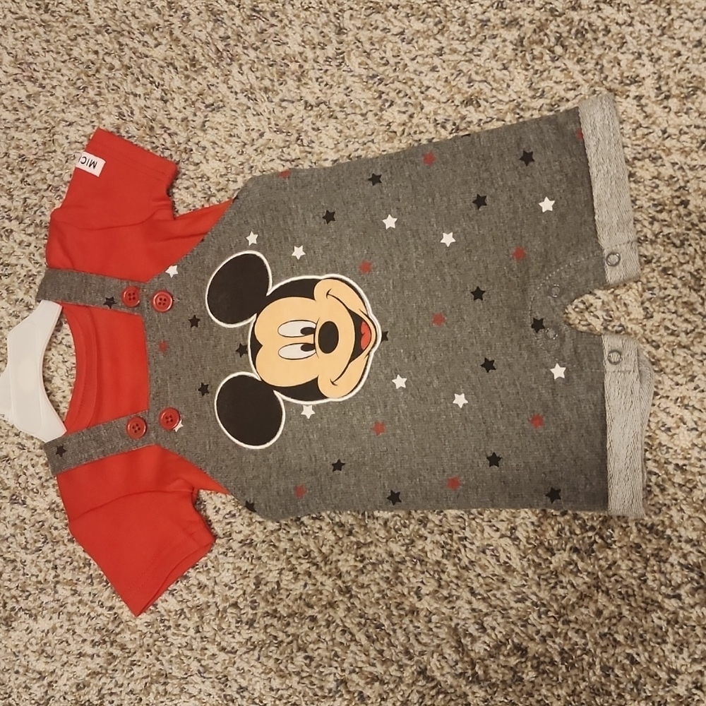 Disney mickey mouse outfit